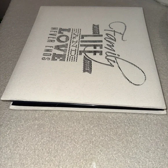 Large Family Scrapbook - Picture 4 of 4